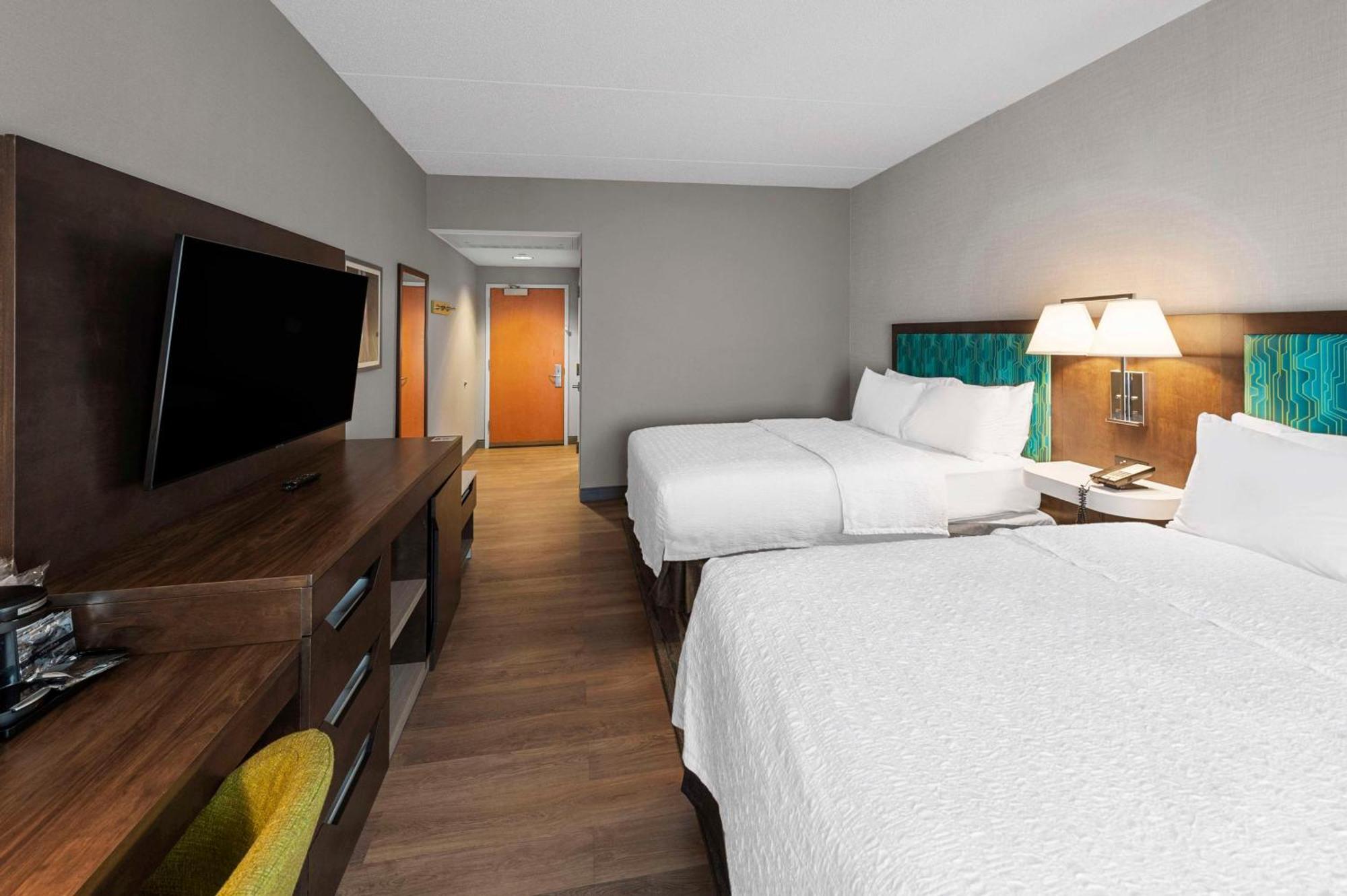 Hotel Hampton 3*